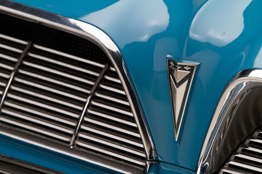 Детали экстерьера Pontiac Bonneville Convertible (2867) 1961 года  (фото 47 из 59)